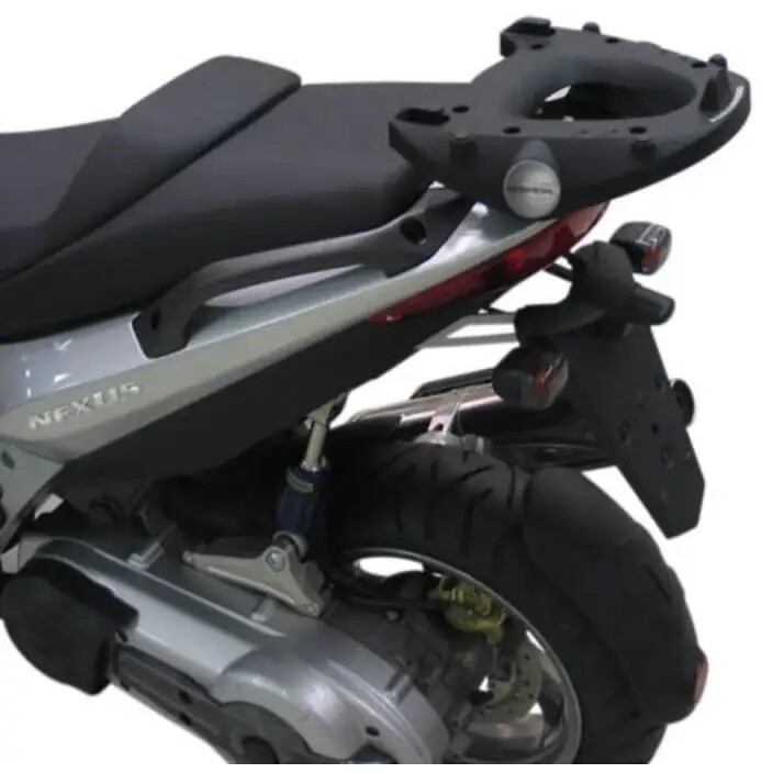 Attacco Poteriore MONOLOCK K682M Per GILERA NEXUS 500 taglia uni