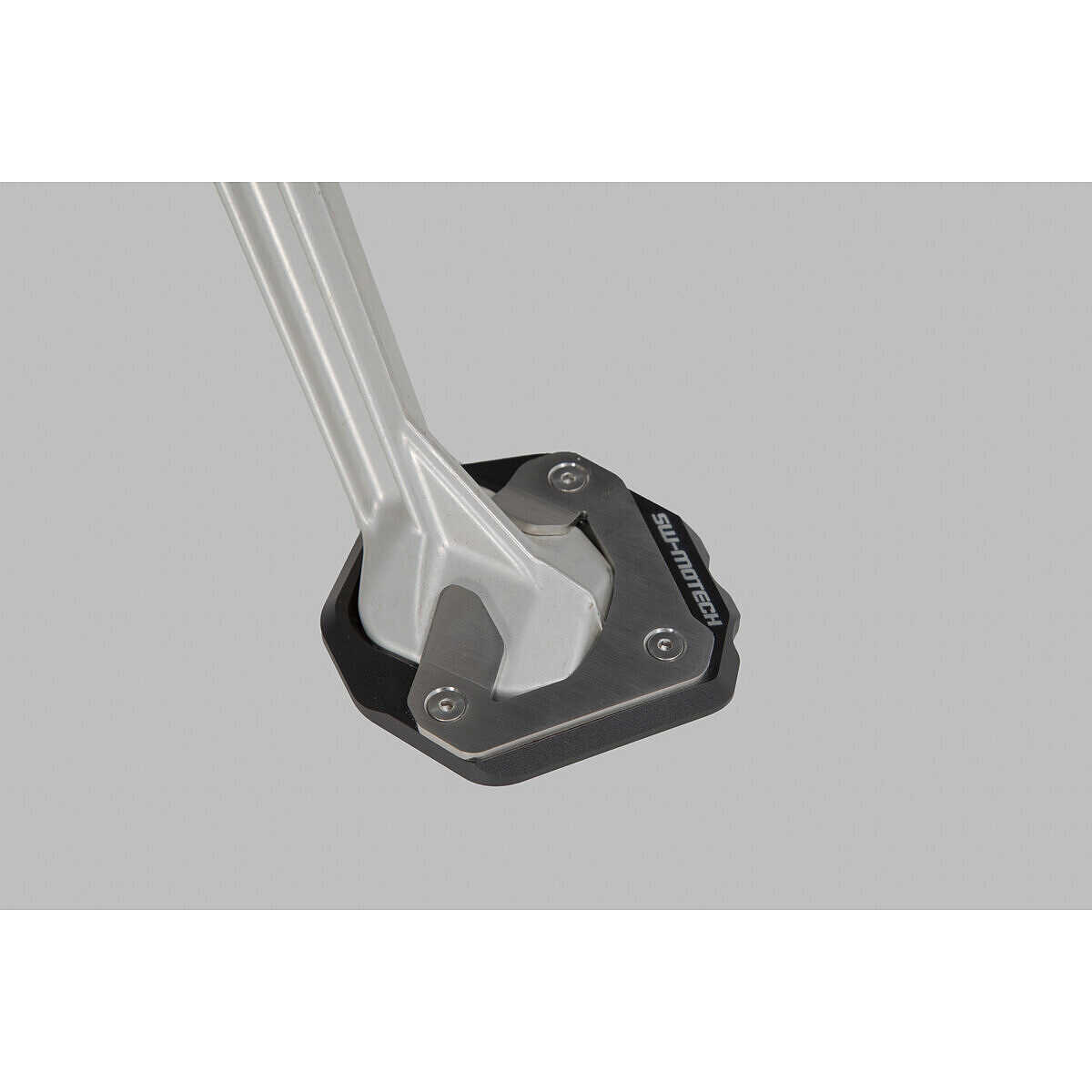 SW-Motech Cavalletto Laterale Per Yamaha MT-03 (2016+) – Piede In Alluminio Anodizzato E Acciaio INOX, Base Larga Per Terreni Morbidi, Nero/Argento - 4