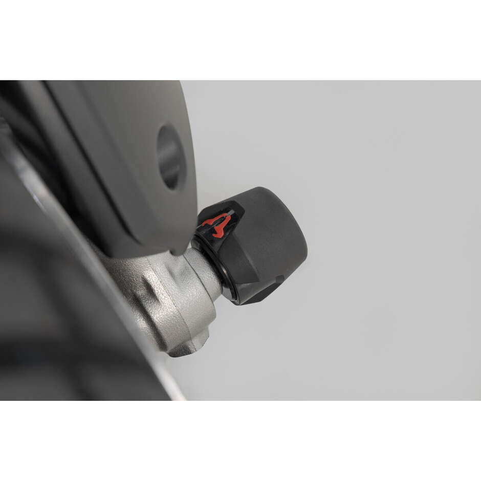 Black Rear Axle Protection Kit STP.05.176.10301/B For Suzuki, Honda, Triumph Models