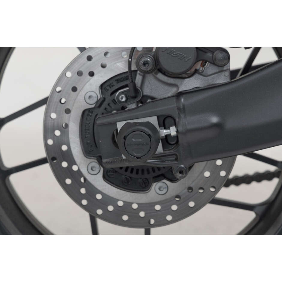 Black Rear Axle Protection Kit STP.06.176.11200/B For Yamaha MT-09 (20-)