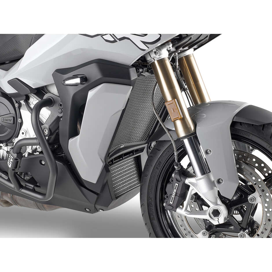 Black tubular engine guard Integrated slider Givi TN5138 For BMW S 1000 XR (20 > 24)