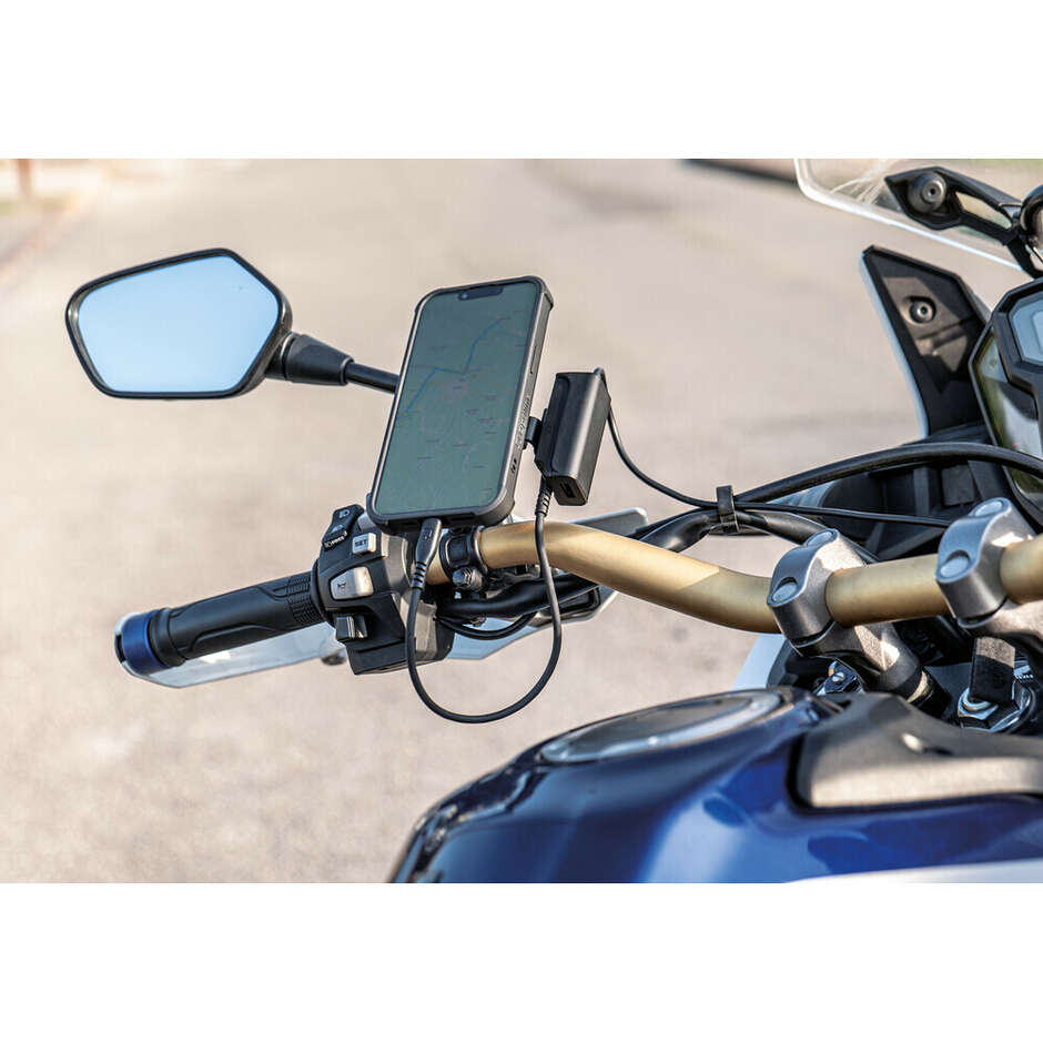 Caricatore USB Lampa TREK X con doppia presa USB (USB A + USB C) resistente alla pioggia