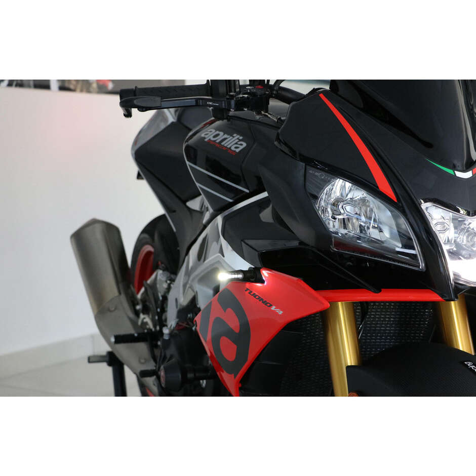 Clignotants avant à LED + feu de position ID018 CNC Racing Noir
