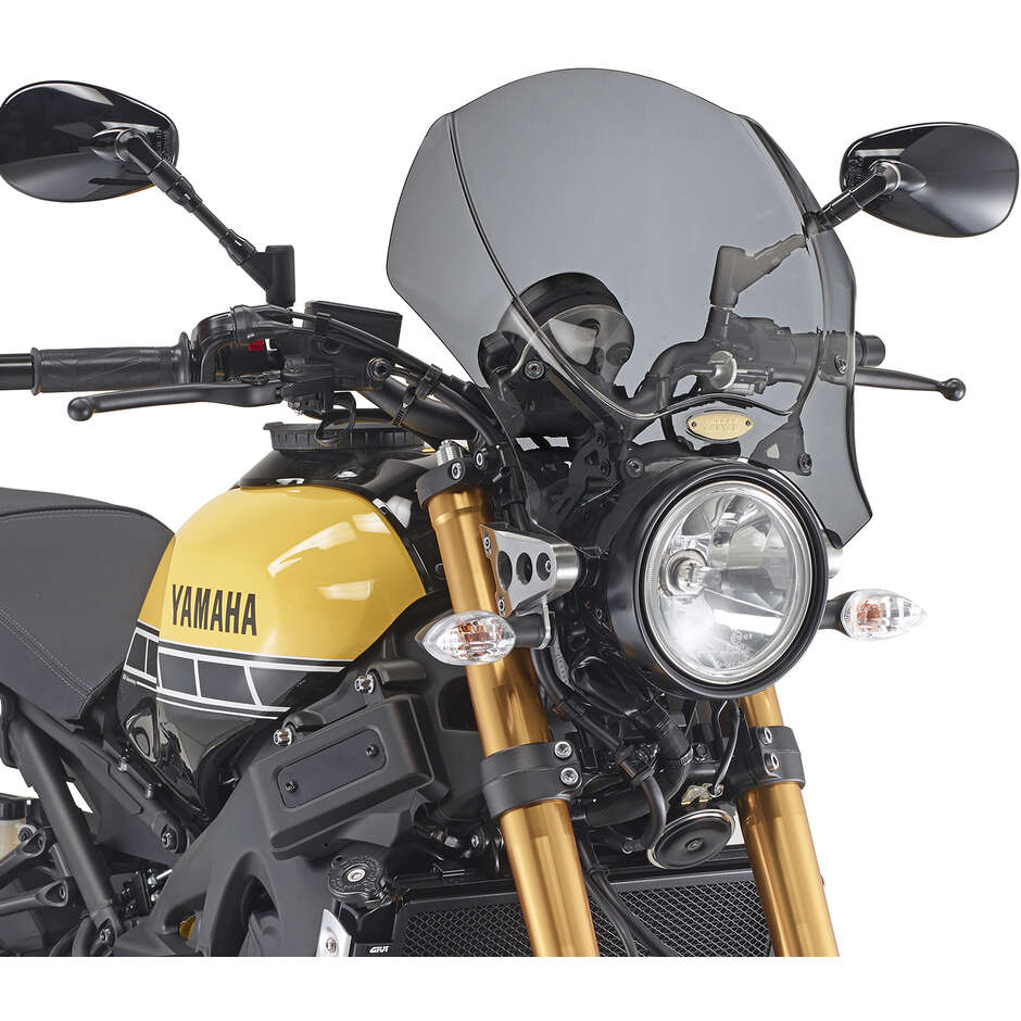 Cupolino fumé Givi 140S Per Moto BENELLI; BRIXTON; FANTIC; HONDA; KEEWAY; MOTO GUZZI; MOTO MORINI; ROYAL ENFIELD; TRIUMPH; YAMAHA