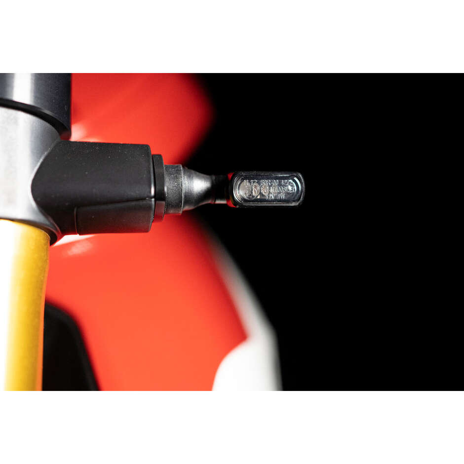DOT ID021 CNC Racing Schwarze LED-Pfeile