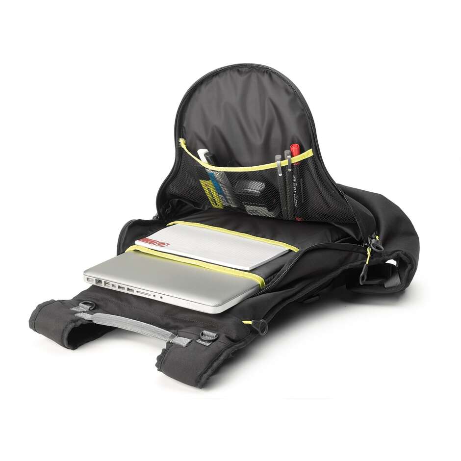 Givi EA104C Extendable Backpack With Helmet Holder