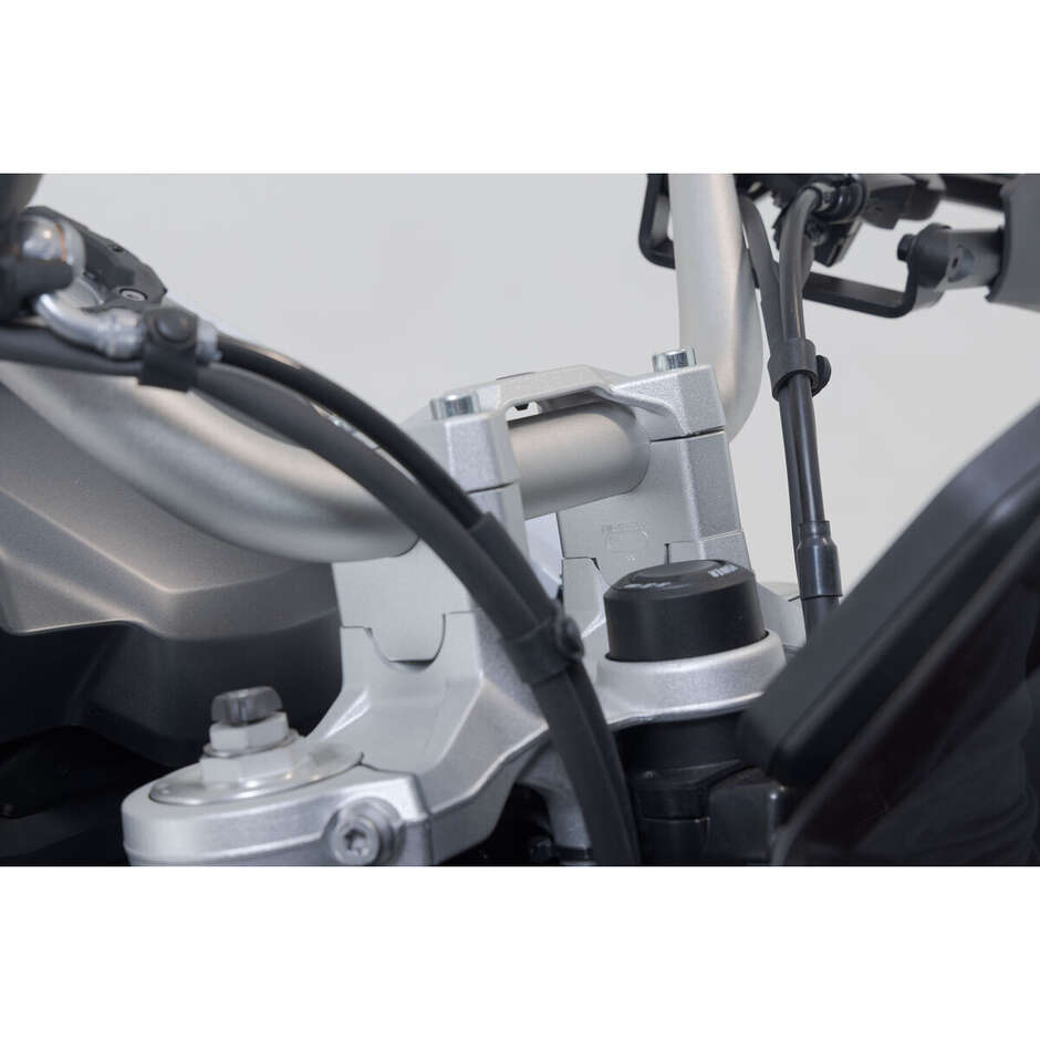 Guidon surélevé 30 mm SW-Motech LEH.07.039.12800/S pour BMW F850GS (18-23) et F850GS Adventure (19-23)