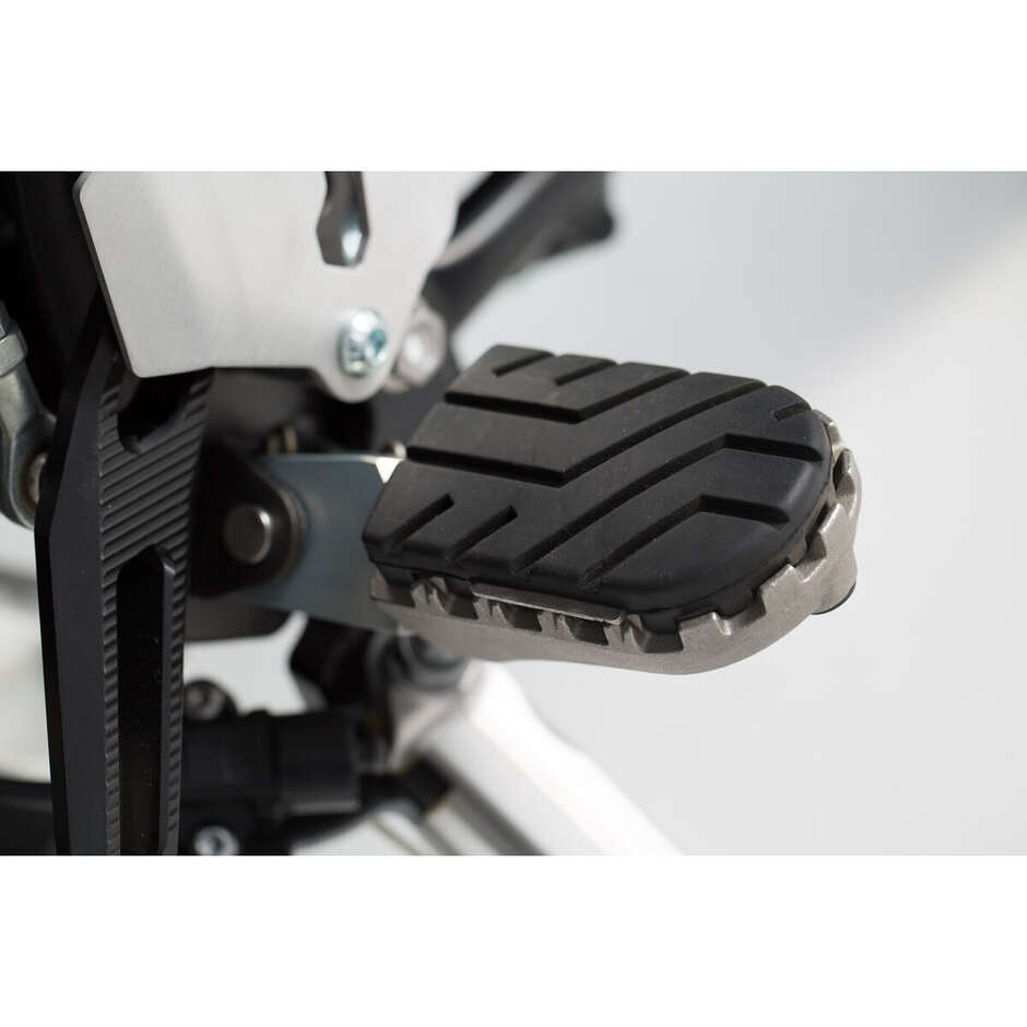 ION Sw-Motech Verstellbares Fußrasten-Set FRS.11.011.10103/S für TRIUMPH TIGER 800 / 900 / 1200 / SCRAMBLER 1200