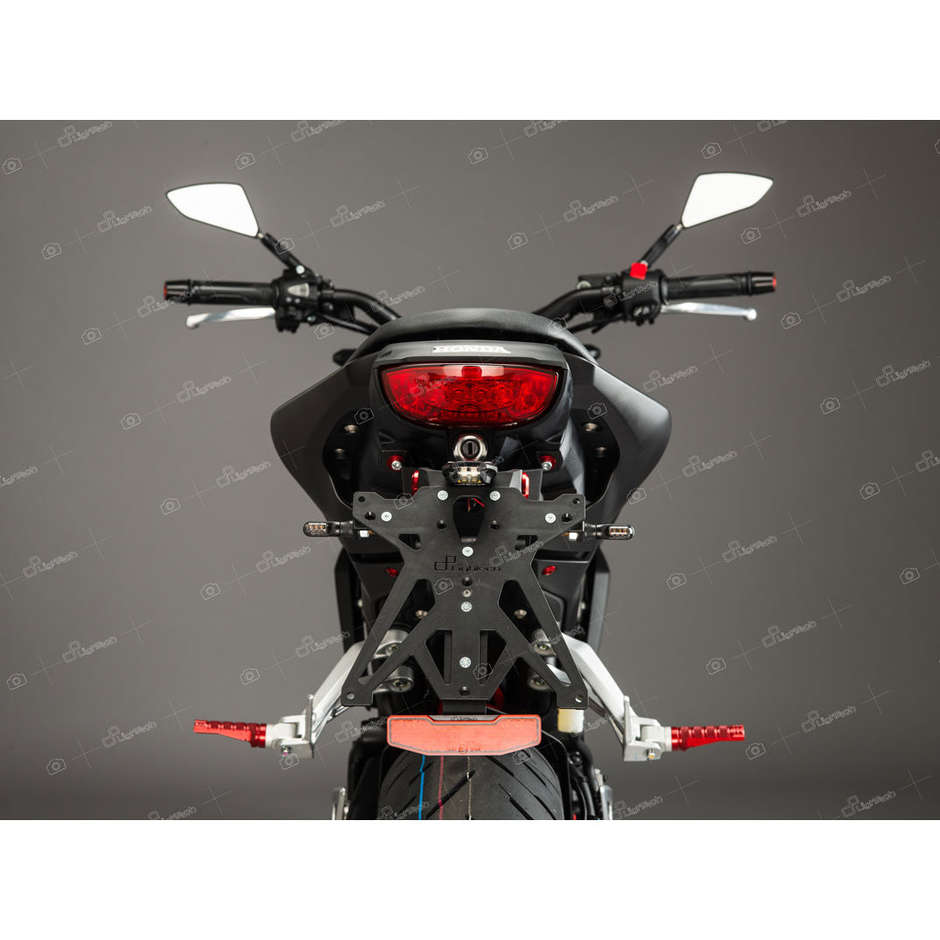 Kit de plaque d'immatriculation réglable Lightech spécifique pour Honda CB125r / CB300R (2018-20)