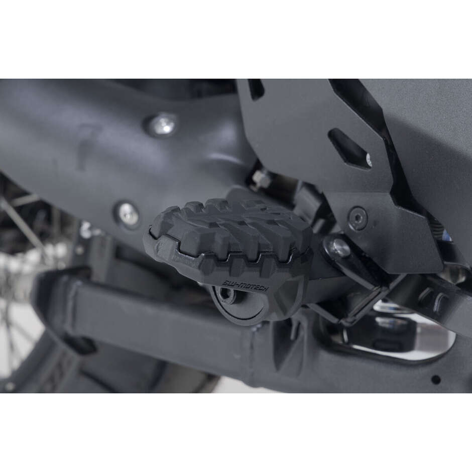 Kit Pedane Regolabili Evo Nero Sw-Motech FRS.07.112.10501/B Per R1200GS (93-12)