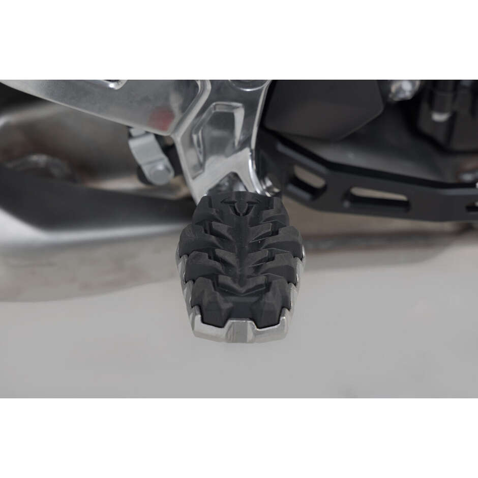 Kit Pedane Regolabili Sw-Motech FRS.11.112.10500 Triumph Tiger 660 (2021-2024)/ Yamaha Tracer 700 / 7
