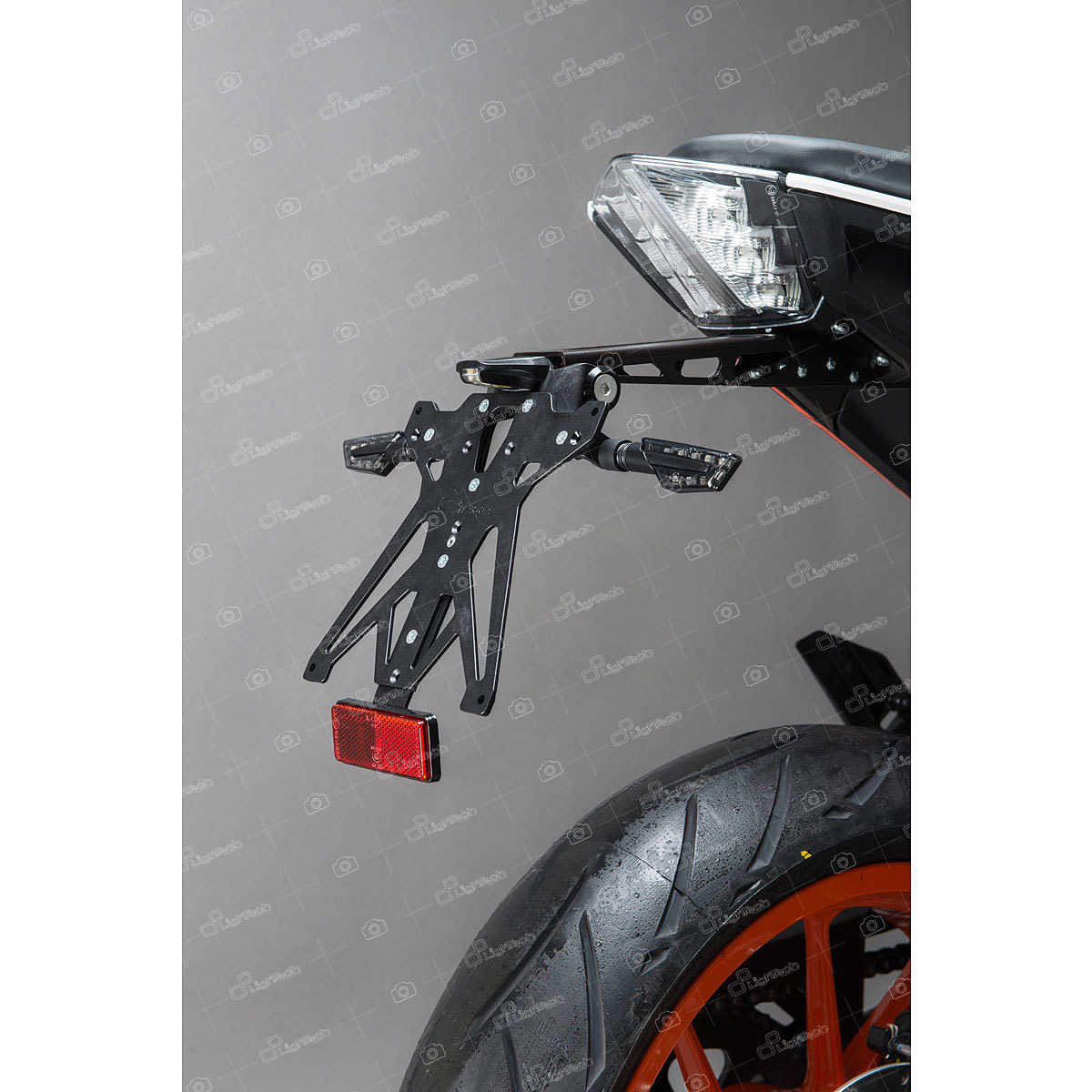 Kit Portatarga Regolabile Lightech Specifico Per KTM Duke 125 / 390