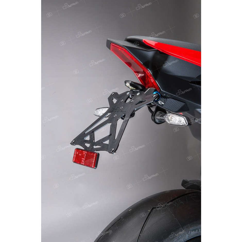 Kit Portatarga Regolabile  Lightech Specifico Per Yamaha R1 (2015-20)