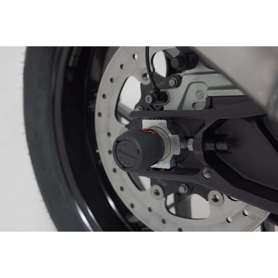 Kit Protezioni Asse Posteriore Nero STP.04.176.10701/B Per Modelli KTM, Husqvarna Svartpilen 801 (24-)