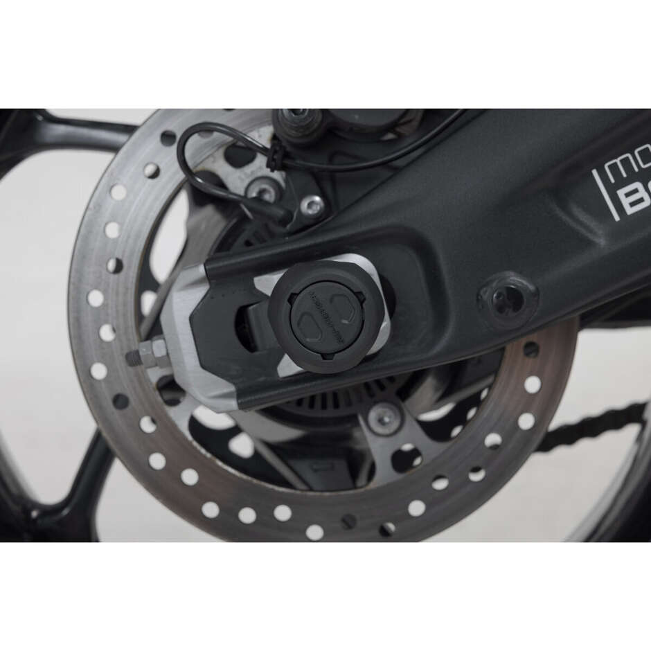 Kit Protezioni Asse Posteriore Nero STP.11.176.10700/B Per Daytona, Trident, Tiger 660, X-Cape 650