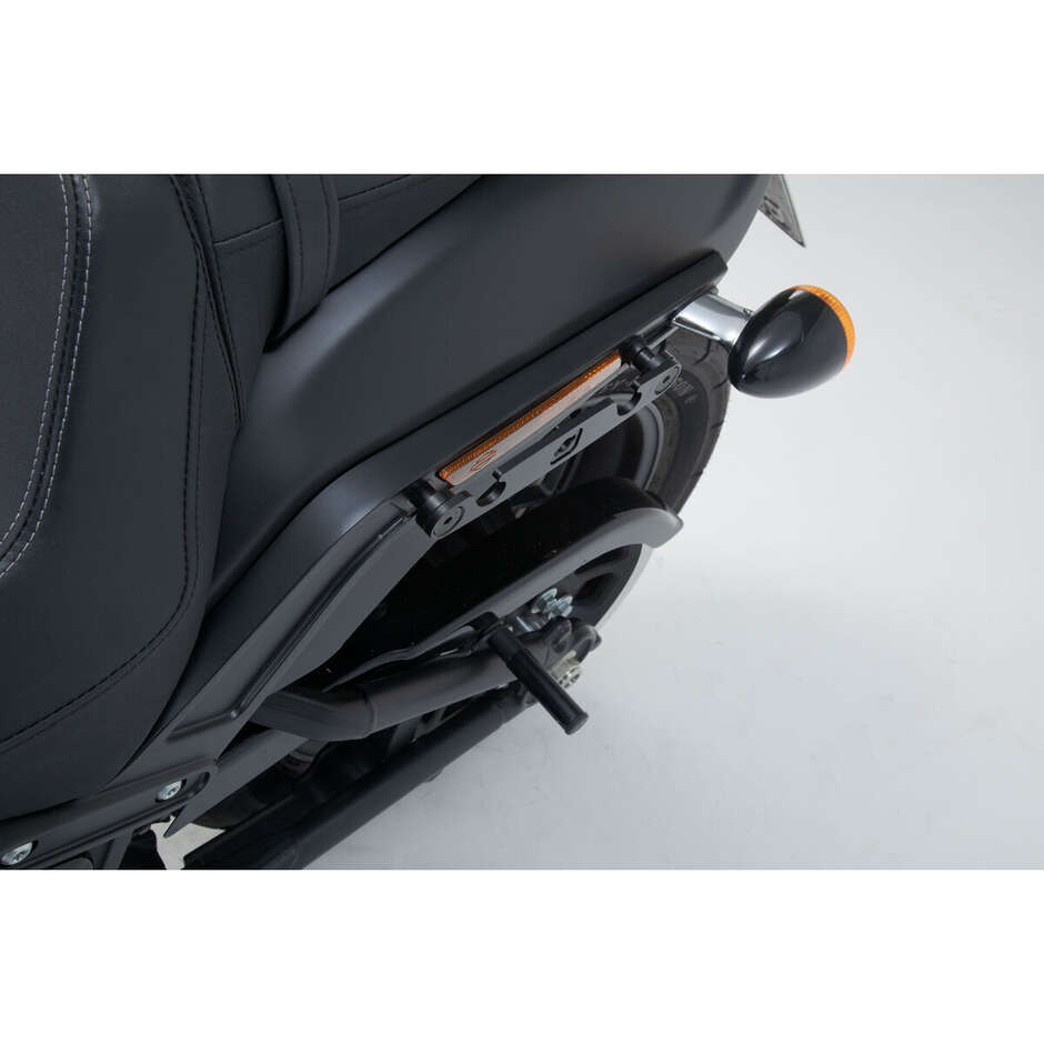 Kit sacoches latérales Legend Gear LH2 + cadre SLH Sw-Motech BC.HTA.18.682.20300 Spécifique pour HARLEY DAVIDSON Softail Fat Bob (17-25)