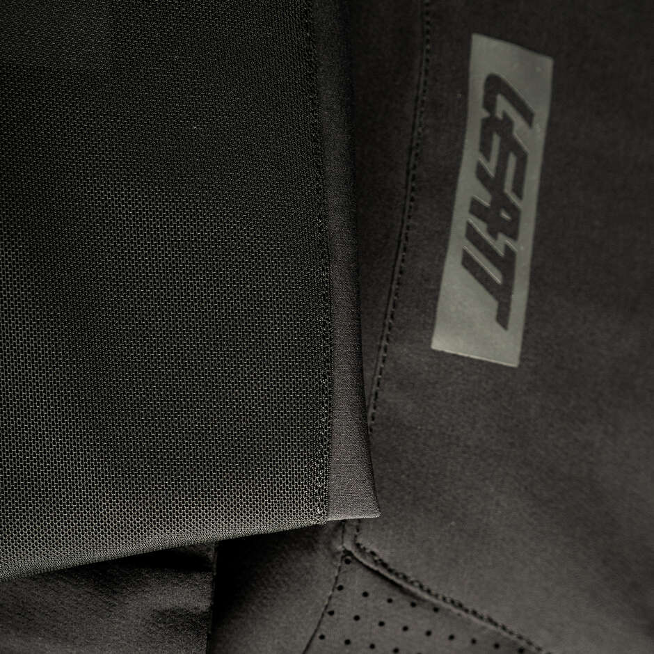 Leatt Gravity 4.0 Technical MTB Shorts – Strapazierfähig für Enduro und Downhill, Schwarz