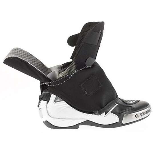 Motorcycle Boots Racing Dainese Axial Pro In Black White Red