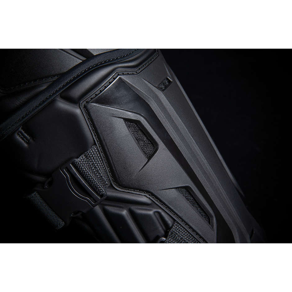 Motorcycle Knee Pads A Icon FIELD ARMOR 2 Knee Black