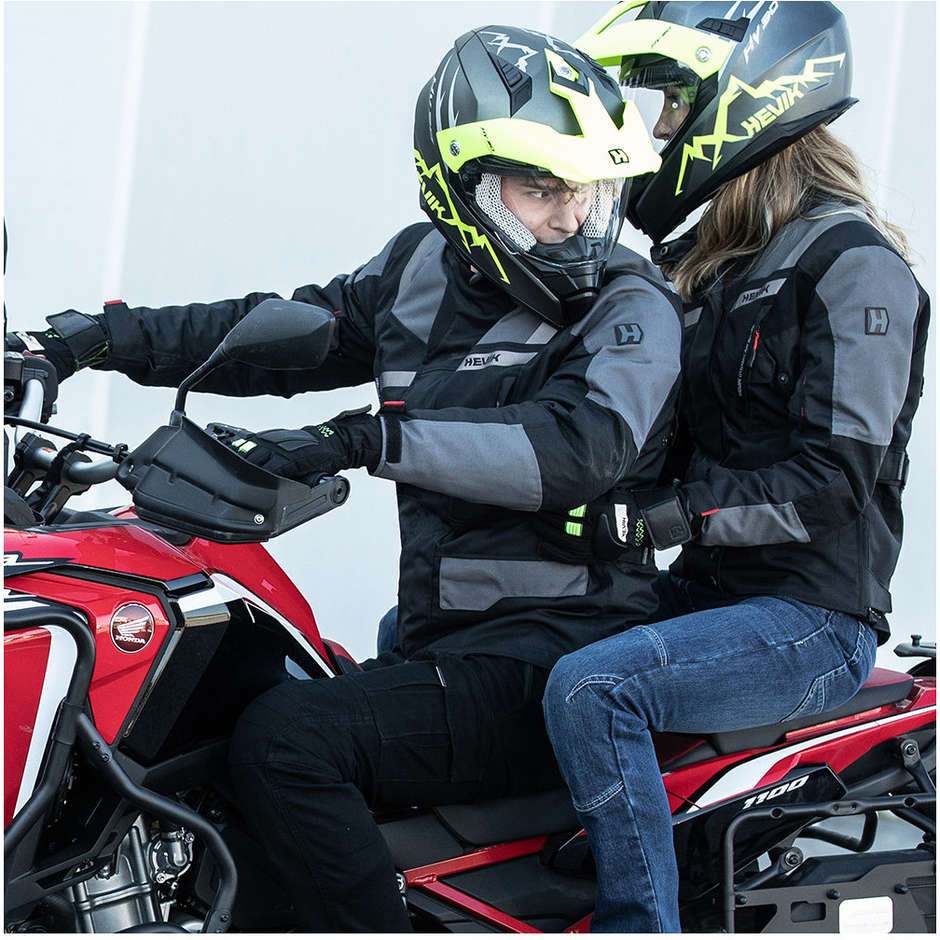 Motorradjacke aus schwarzgrauem Stoff von Hevik Touring STELVIO LIGHT 