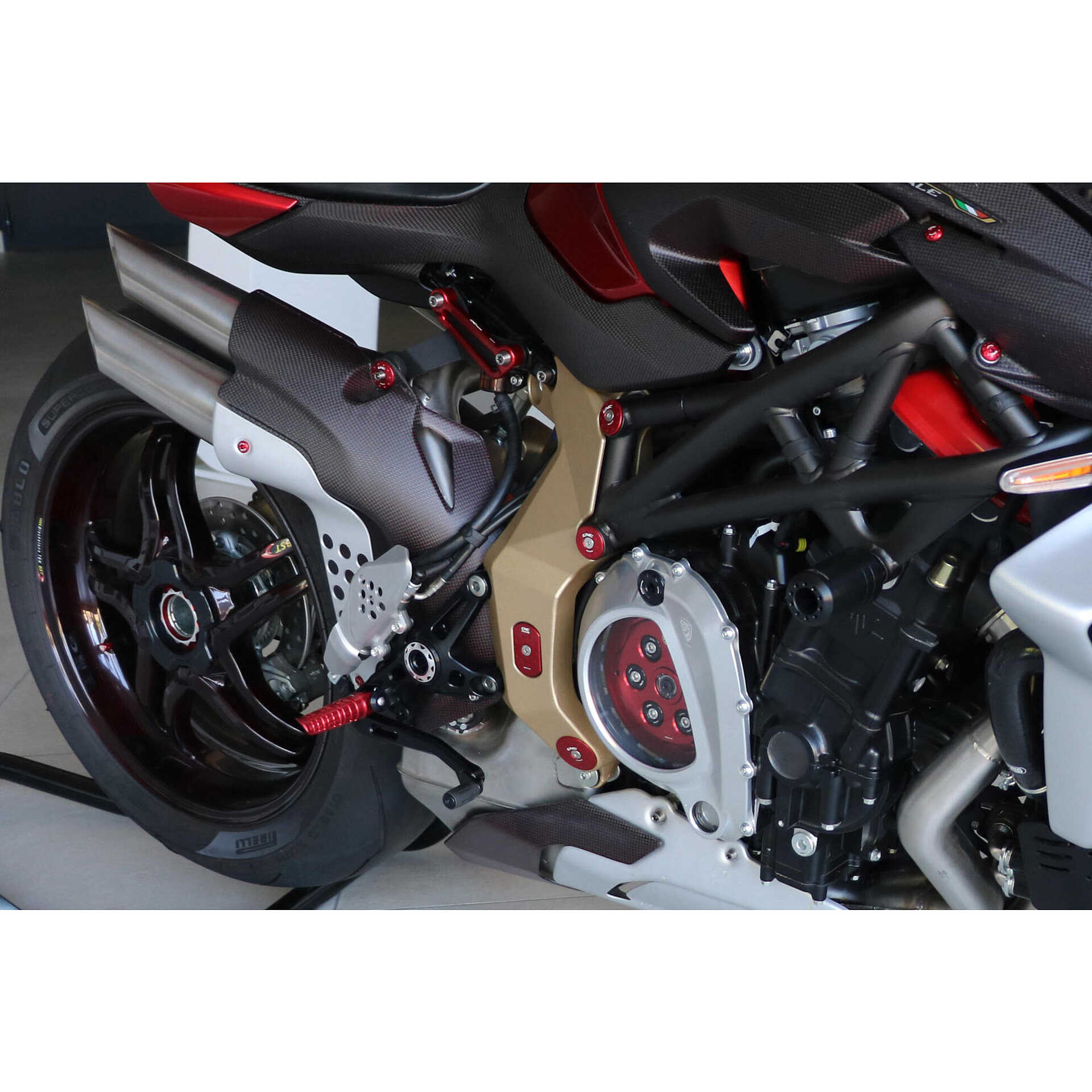 Pedane Moto Universali 8mm In Alluminio Rosso (2 Pezzi) | Poggiapiedi Antiscivolo Pieghevoli | Ricambio Per Yamaha, Honda, Suzuki, Kawasaki, Aprilia - 3