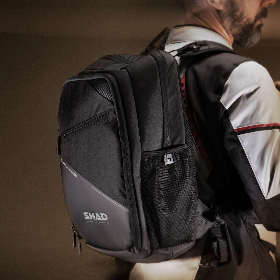 Shad SL86 16 Lt Motorcycle Backpack.