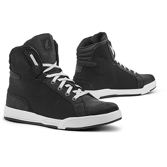 Shoes Sneakers Moto WP Certificate Forma SWIFT J DRY Black White