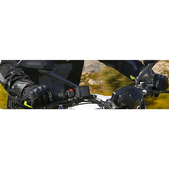 Siebzig technische Wintermotorradhandschuhe mit R11 schwarz homologierten Stoffschonern