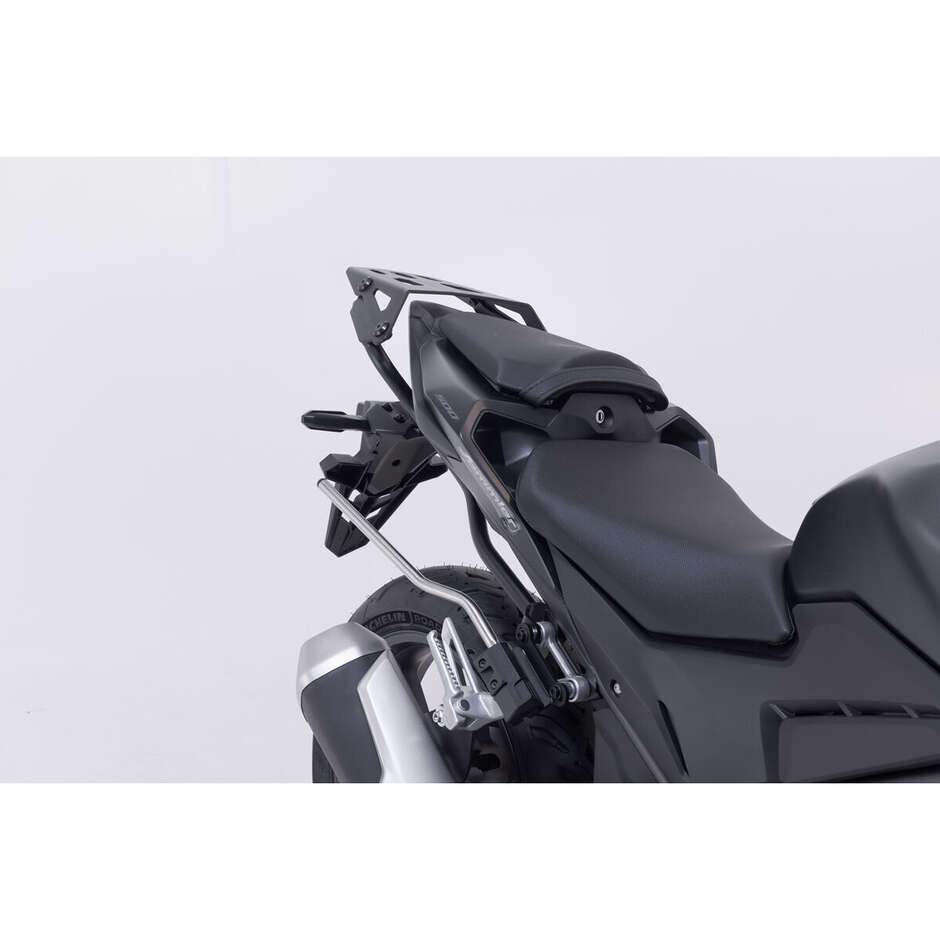 STREET-RACK Sw-Motech GPT.01.596.16000/B luggage rack for HONDA CB500 HORNET (2023 >) / CBR500 R (2023 >)