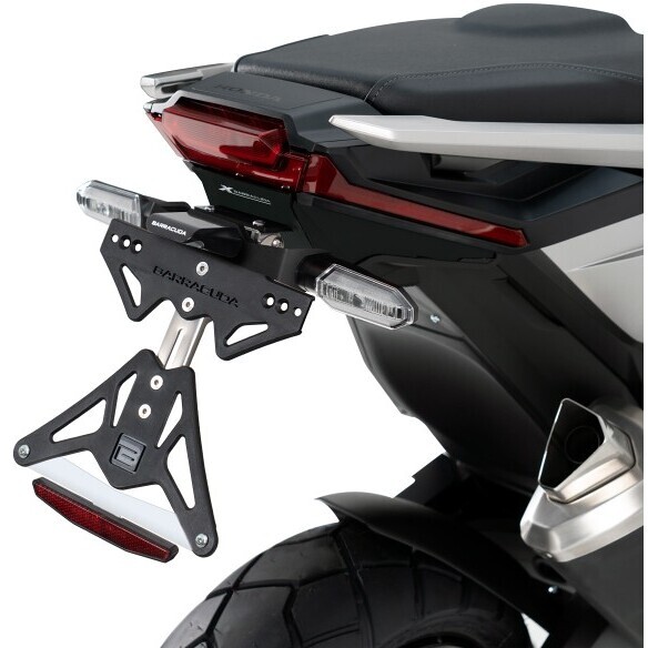 Support de plaque d'immatriculation moto Barracuda spécifique pour