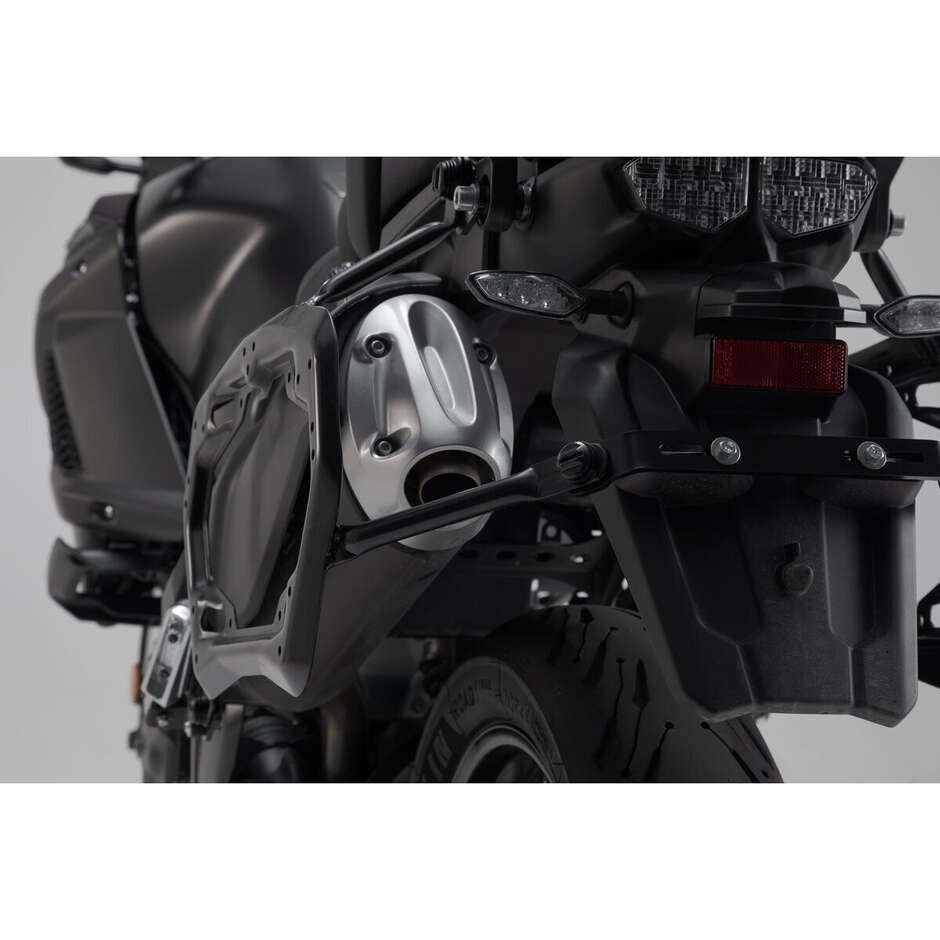 Supporto Laterale PRO Sw-Motech KFT.06.145.30000/B per YAMAHA XT1200Z SUPER TENERE (2010 >)