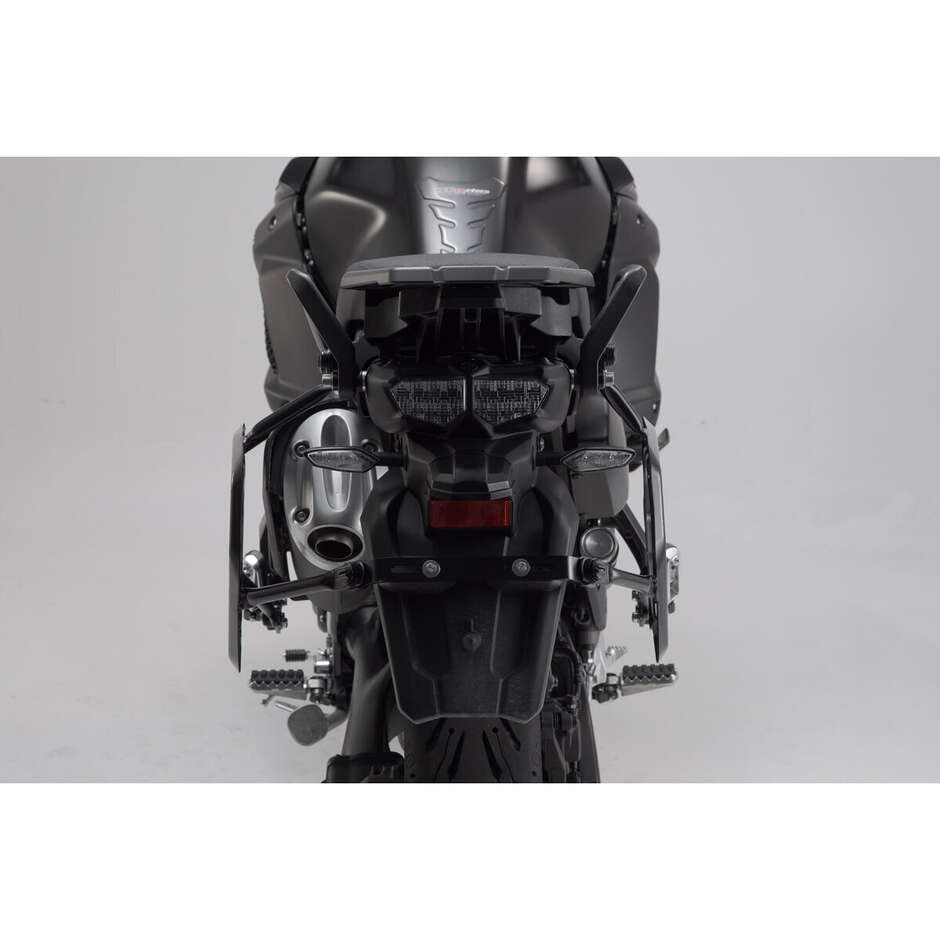 Supporto Laterale PRO Sw-Motech KFT.06.145.30000/B per YAMAHA XT1200Z SUPER TENERE (2010 >)
