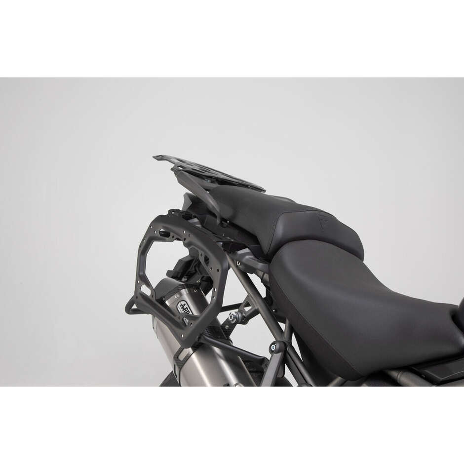 Supporto Laterale PRO Sw-Motech KFT.11.483.30000/B per TRIUMPH TIGER 1200 (2011 >)