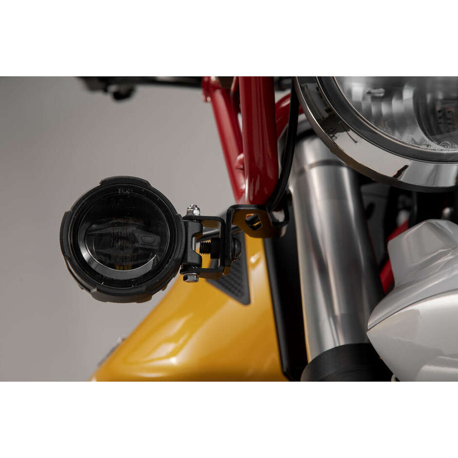Supporto Per Faretti Nero Sw-Motech NSW.17.925.10000/B Per Moto Guzzi V85 TT (19-23)