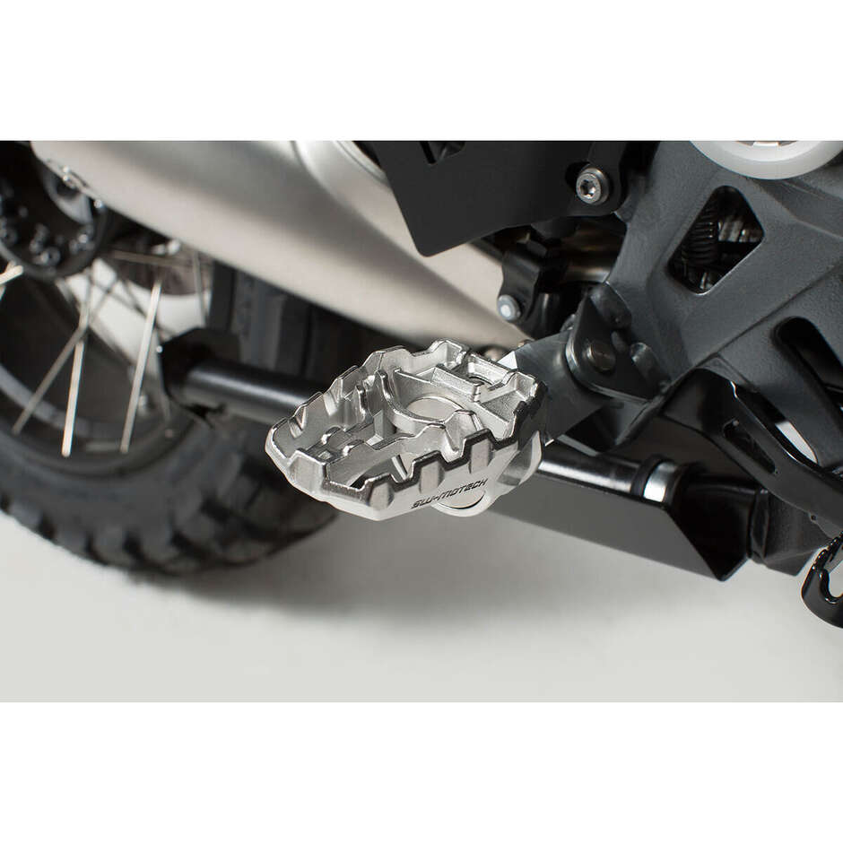 Sw-Motech Adjustable Footrest Kit FRS.04.112.10101 KTM, Husqvarna Norden 901 (21-) Models