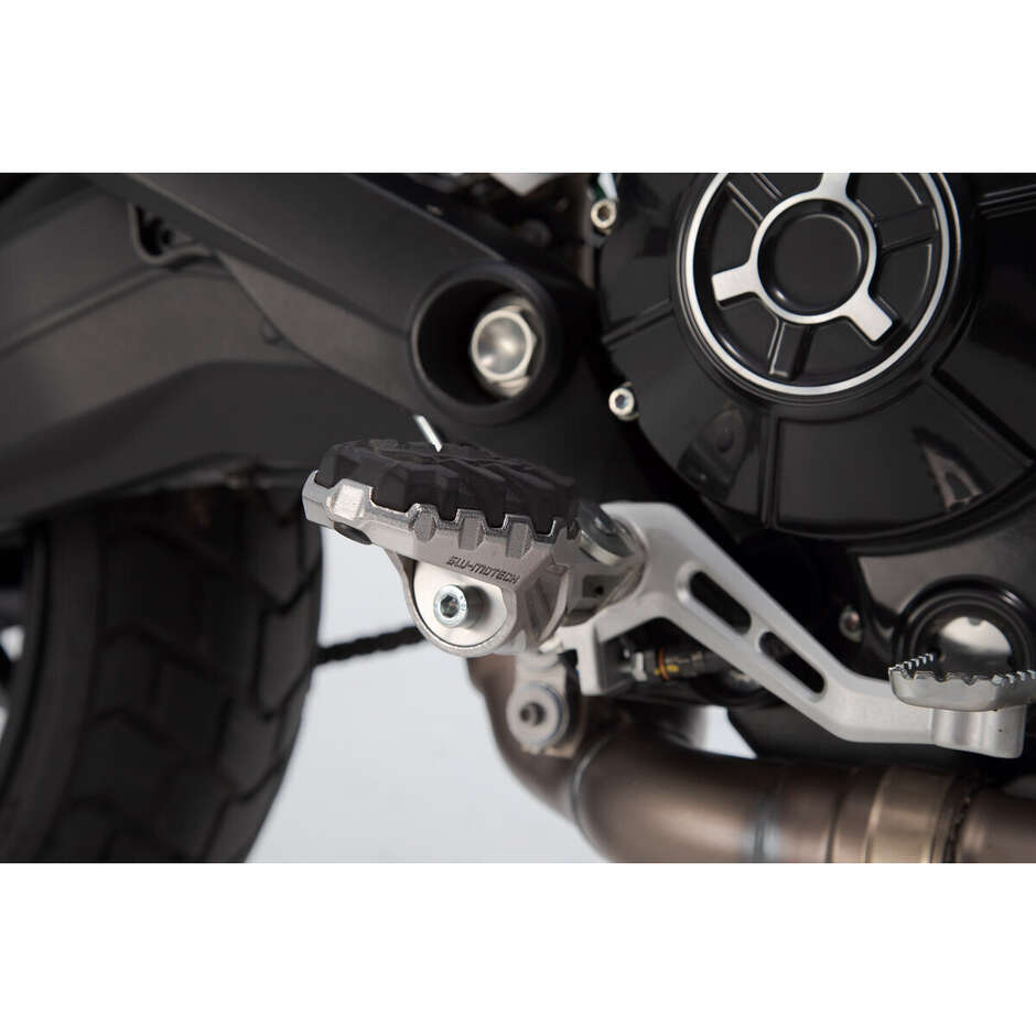 Sw-Motech Adjustable Footrest Kit FRS.22.112.10002 Ducati / Benelli TRK 502 X (2018-) Models