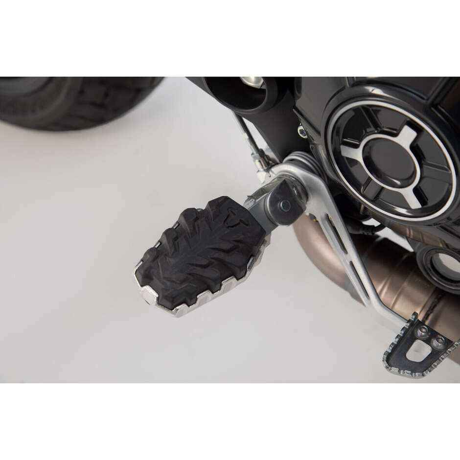 Sw-Motech Adjustable Footrest Kit FRS.22.112.10002 Ducati / Benelli TRK 502 X (2018-) Models