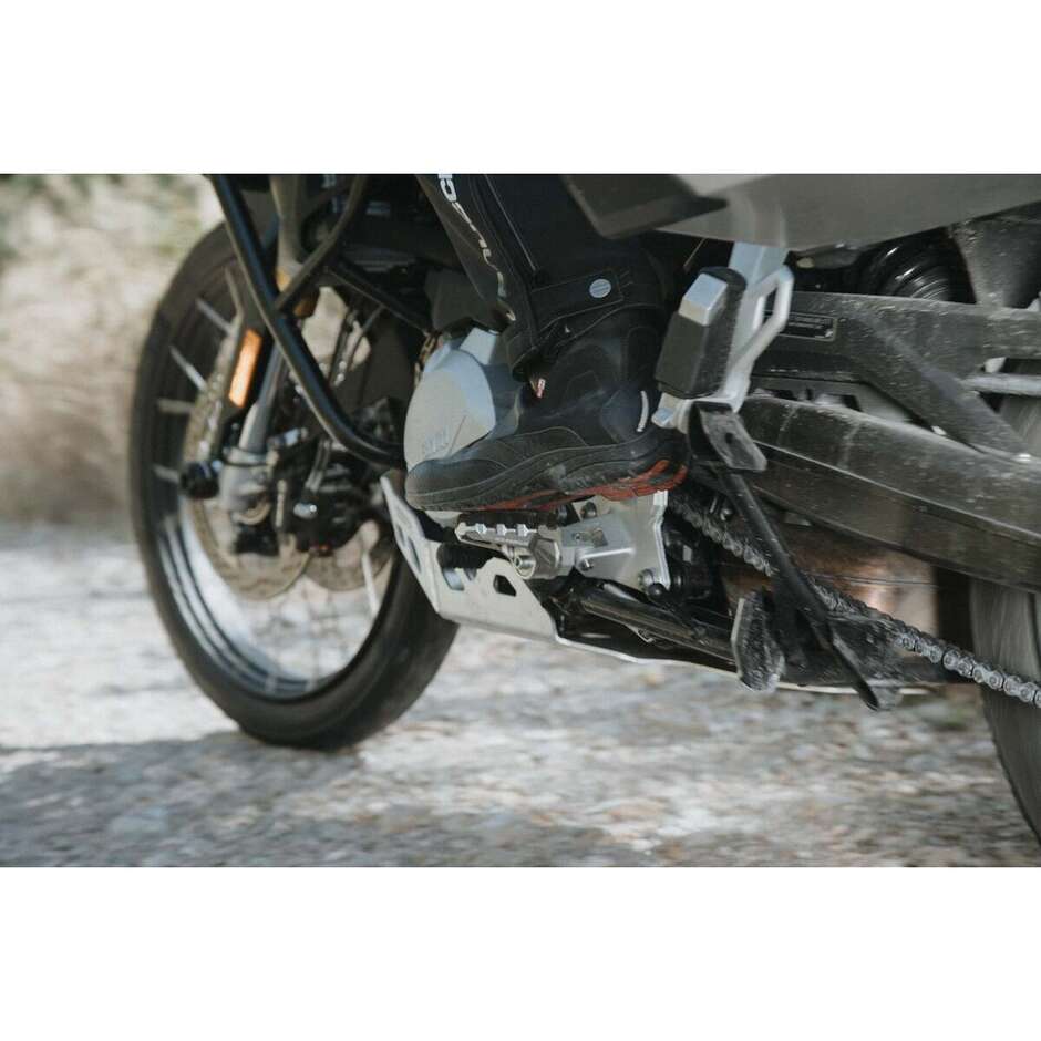 Sw-Motech FRS.08.112.10201 Evo Verstellbares Fußrasten-Set Silber/Schwarz