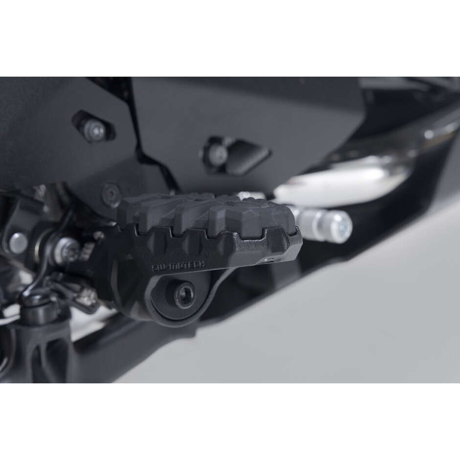Sw-Motech FRS.11.112.10001/B Adjustable Footrest Kit Evo Black For Triumph Tiger 1050, BMW models