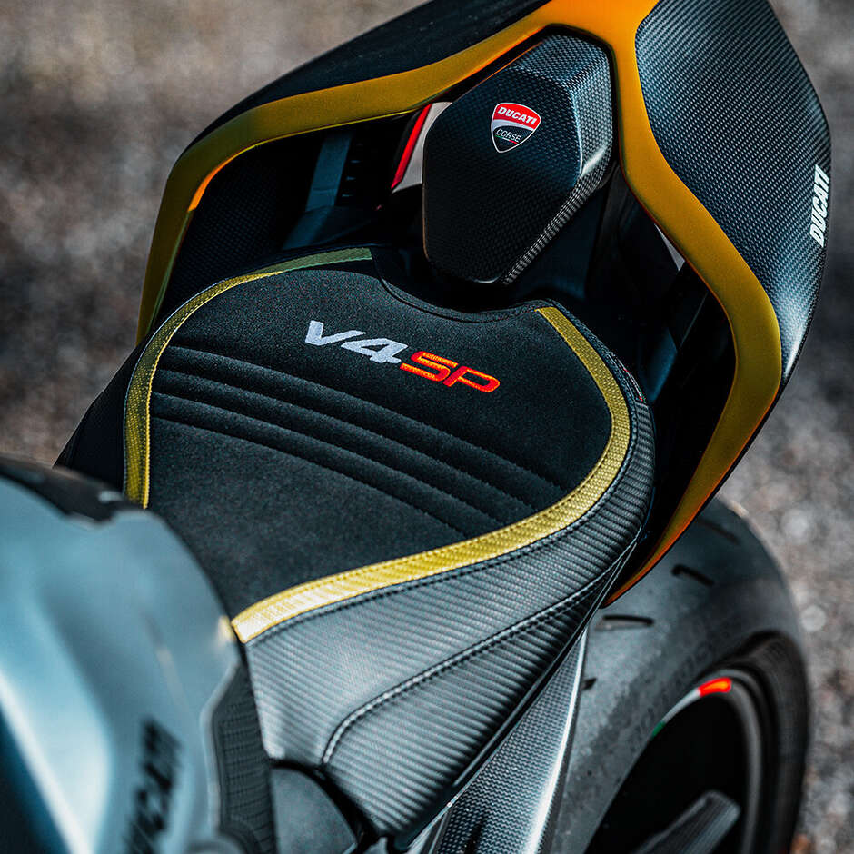TPZ Italia Sitzbezug speziell für Ducati Streetfighter V4 (Modelljahre 2020–2024), Areion Velvet Special Edition